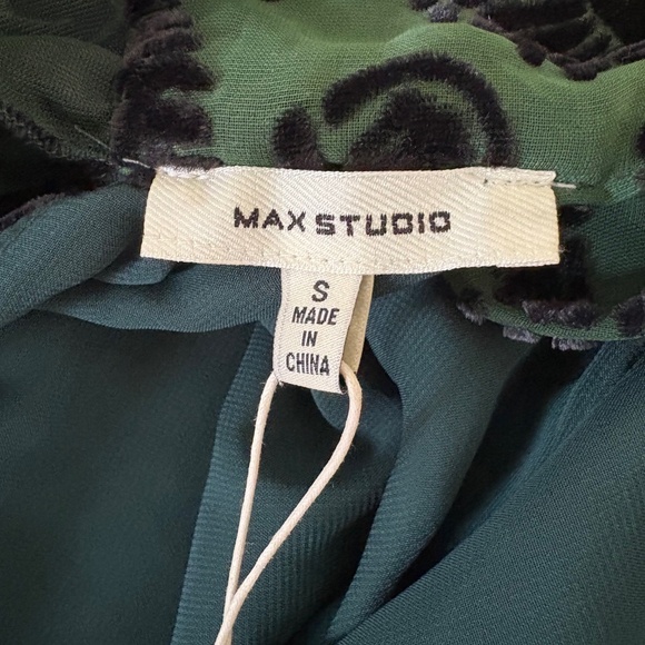 Black and Green Shift Dress- Max Studio - Picture 3 of 8